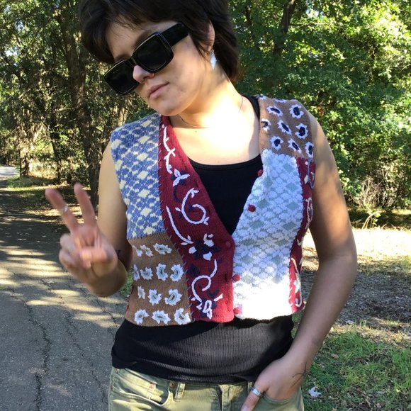 Vintage womens sweater vest M knit patchwork mix pattern button v-neck 80s 90s - Picture 7 of 13